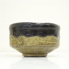画像4: 福井楽印造　織部黒茶碗（共箱） (4)