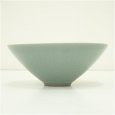 画像4: 芸珍陶窯　韓基雄造　高麗青磁茶碗（共箱） (4)
