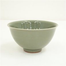 画像2: 京焼　三代　諏訪蘇山造　青磁茶碗（共箱） (2)