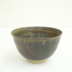 画像2: 御代窯造　伊羅保釉茶碗（共箱） (2)