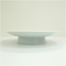 画像4: 六峰造　白磁牡丹図彫刻果物（盛小皿）6客揃（共箱） (4)