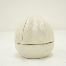 画像4: 大樋焼　三代　大樋長阿弥（研仁）造　干支卯香合（共箱） (4)