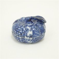 画像2: 京焼　高野昭阿弥造　染付蜜柑香合（共箱） (2)