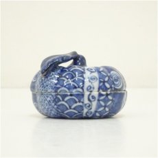 画像4: 京焼　高野昭阿弥造　染付蜜柑香合（共箱） (4)