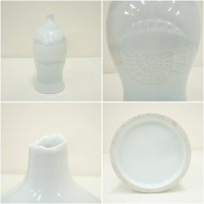 画像6: 岳窯　照井一玄造　青白磁扁壷（銘：水の中）（共箱） (6)