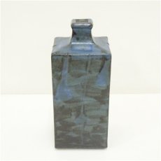 画像2: 益子焼　明石庄作造　流掛角瓶（共箱） (2)