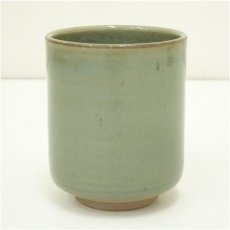 画像2: 瑞芝焼　五代阪上瑞雲造　青磁湯呑（共箱） (2)
