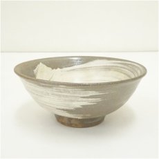 画像2: 高麗焼　李方子（楽善斎）造　刷毛目茶碗（共箱） (2)