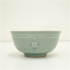 画像3: 高麗焼　李方子（楽善斎）造　青磁茶碗（共箱） (3)