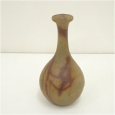 画像2: 備前焼　伊勢崎満造　緋襷鶴首花入（共箱） (2)