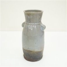 画像2: 萩焼　新庄貞嗣造　灰被耳付花入（共箱） (2)