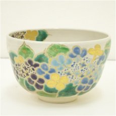 画像2: 京焼　押小路窯　庄左エ門造　色絵紫陽花茶碗（共箱） (2)