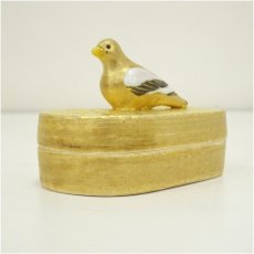 画像3: 京焼　竜谷窯　宮川香雲造　小判鳩香合（裏千家　井口海仙花押）（共箱） (3)