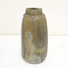 画像2: 備前焼　伊勢崎紳造　面取花入（共箱） (2)