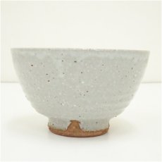 画像2: 京焼　曹東憲（曺東憲）造　白釉茶碗（共箱） (2)
