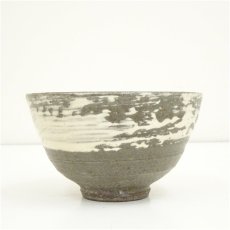 画像4: 本願寺　牡丹三島茶碗（共箱） (4)