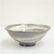 画像2: 唐津焼　中里隆造　唐津三島茶碗（共箱） (2)