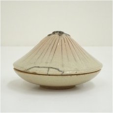 画像4: 尾戸焼　笠香合（共箱） (4)