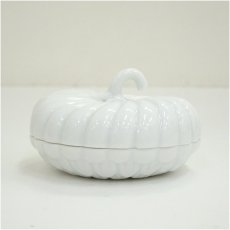 画像4: 肥前一陶窯造　白磁菊香合（共箱） (4)