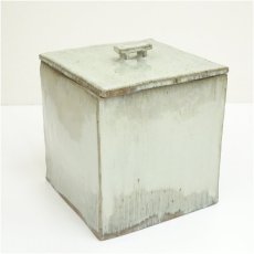 画像2: 唐津焼　溝上秀次造　四方水指（共箱） (2)