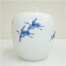 画像3: 平戸焼　横石嘉助造　白磁染付千羽鶴水指（共箱） (3)