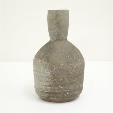 画像4: 信楽焼　庵窯　神山易久造　自然釉砧形花入（共箱） (4)