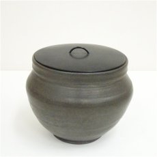 画像2: 一友窯　猪飼眞吾造　自然黒釉水指（共箱） (2)