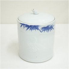 画像2: 鶴峰園　三猿造　染付白磁鶴文水指（保護箱） (2)