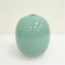 画像2: 葵窯　井上壽博（寿博）造　青磁壷（共箱） (2)