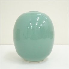 画像3: 葵窯　井上壽博（寿博）造　青磁壷（共箱） (3)