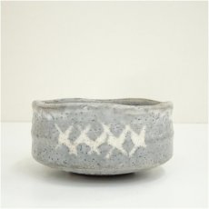 画像3: 中村東洸造　倣鼠志野橋垣絵茶碗（銘：閑座）（共箱） (3)