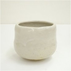 画像2: 作家物　白楽茶碗（箱付） (2)