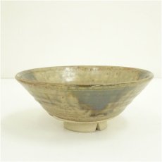 画像2: 松峰造　黄瀬戸茶碗（共箱） (2)