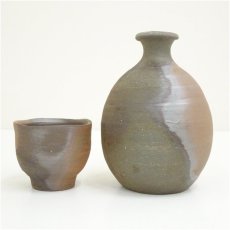 画像4: 信楽焼　松本勝哉造　備前徳利・ぐい呑（共箱） (4)