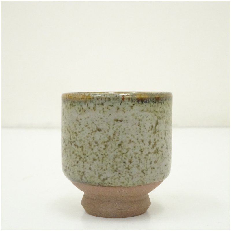 画像4: 壷屋焼 朝日陶器製 ぐい呑(共箱) (4)